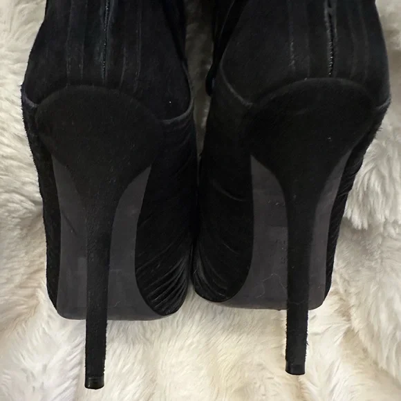 Gucci black suede fringe open top boots with zippered back size 38.5 - Picture 11 of 13